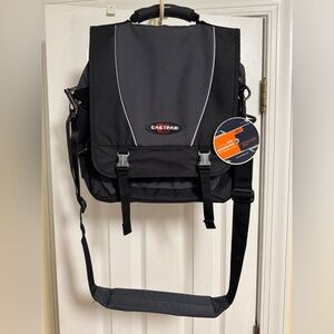 Vintage Eastpak Messenger Shoulder Bag Side Track